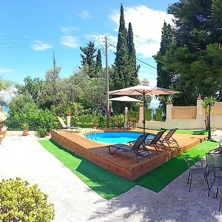 Seaside Pool * Mesongí