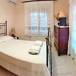 Seaside Pool Apartament *